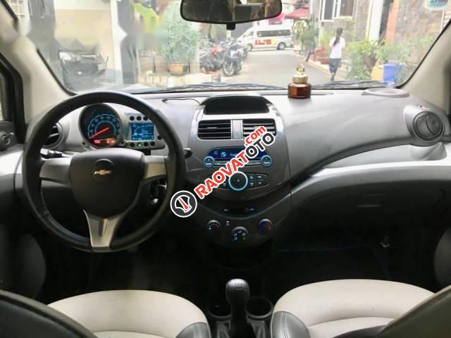 Cần bán gấp Chevrolet Spark LT đời 2012, màu trắng giá cạnh tranh-3