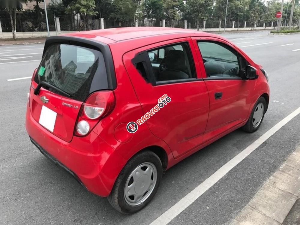 Bán xe Chevrolet Spark LS 1.2MT 2017, màu đỏ-3