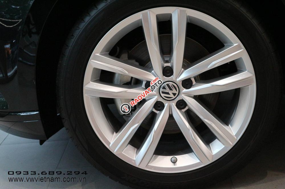 Volkswagen Passat Bluemotion màu đen Deep Black 1 chiếc duy nhất - Hotline 0933689294-5