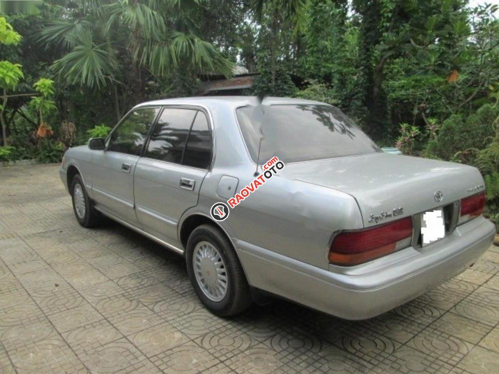 Bán Toyota Crown đời 1997, màu bạc, xe nhập chính chủ-1