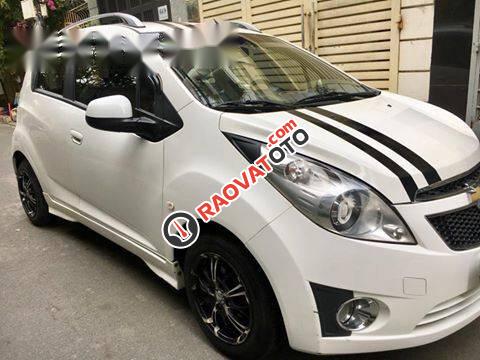 Cần bán gấp Chevrolet Spark LT đời 2012, màu trắng giá cạnh tranh-0