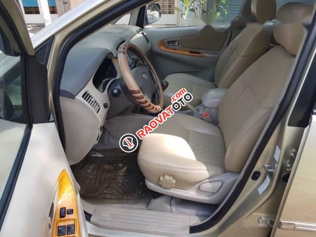 Cần bán Toyota Innova G đời 2009-0