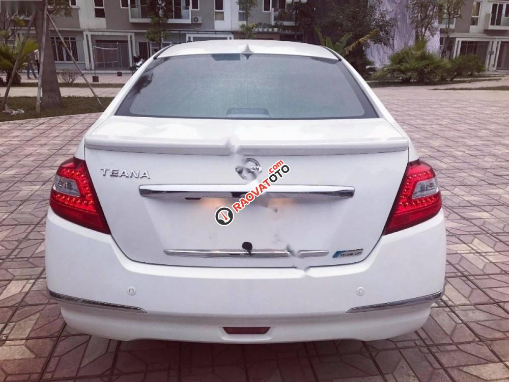 Bán Nissan Teana sản xuất 2010, màu trắng, nhập khẩu, giá chỉ 550 triệu-9