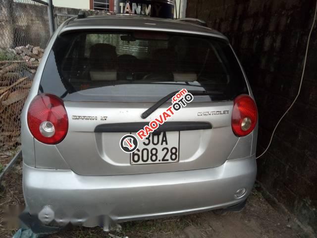 Bán xe Chevrolet Spark đời 2010, màu bạc -2