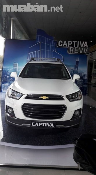 Bán Chevrolet Captiva năm 2017, màu trắng, nhập khẩu chính hãng, 879tr-0