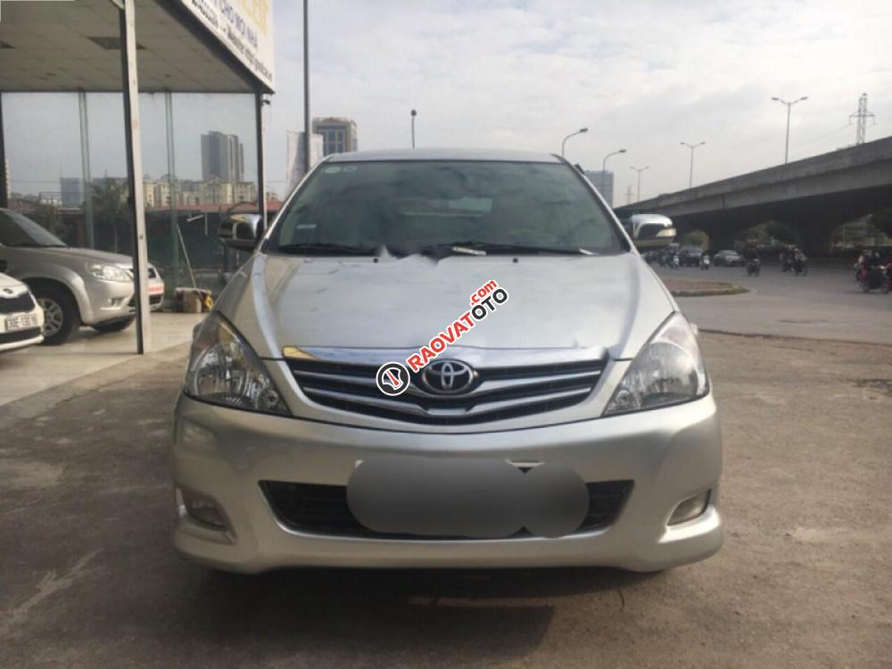 Bán xe Toyota Innova V năm 2010, màu bạc như mới, giá 470tr-0