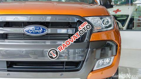 Bán xe Ford Ranger Wildtrak 3.2 4x4 2018, màu cam, xe nhập-3