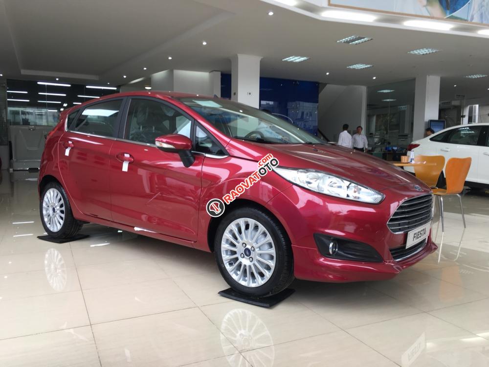 Giao ngay Ford Fiesta Ecoboost 1.0 màu đỏ tại An Đô Ford, hỗ trợ trả góp 90%, L/h: 0963483132-1