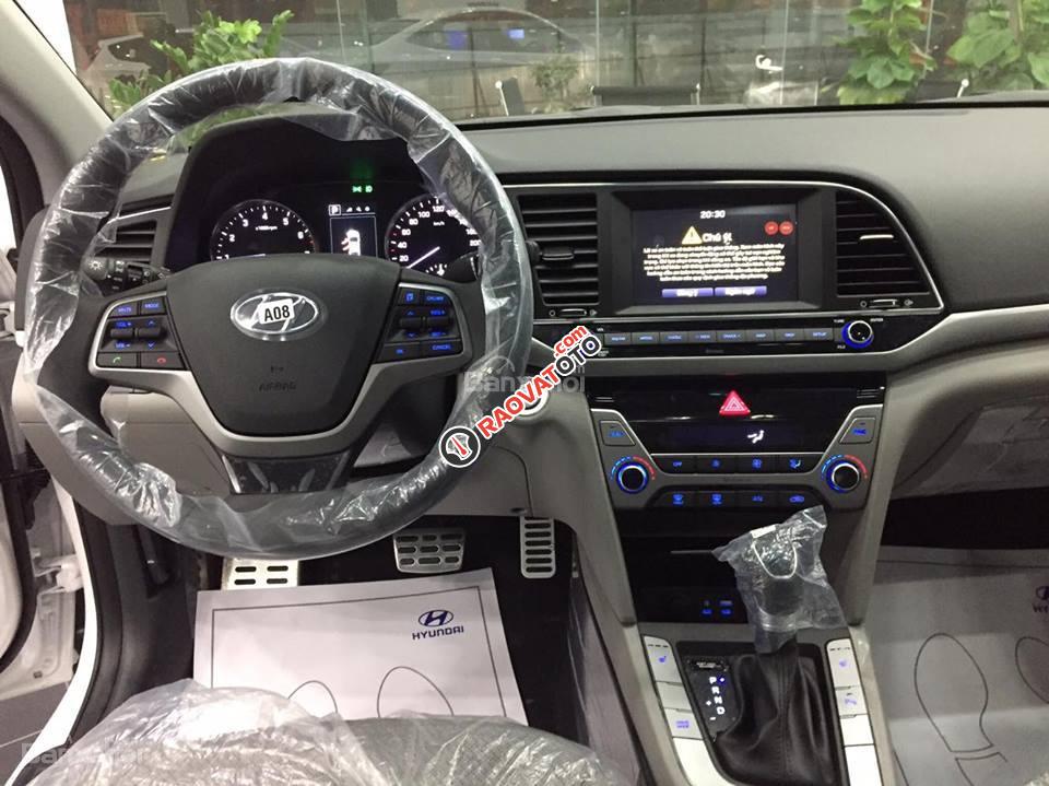 Hyundai Bà Rịa Vũng Tàu - Elantra 2018, kiểu dáng sang trọng, tiện nghi ưu đãi 70 triệu-6