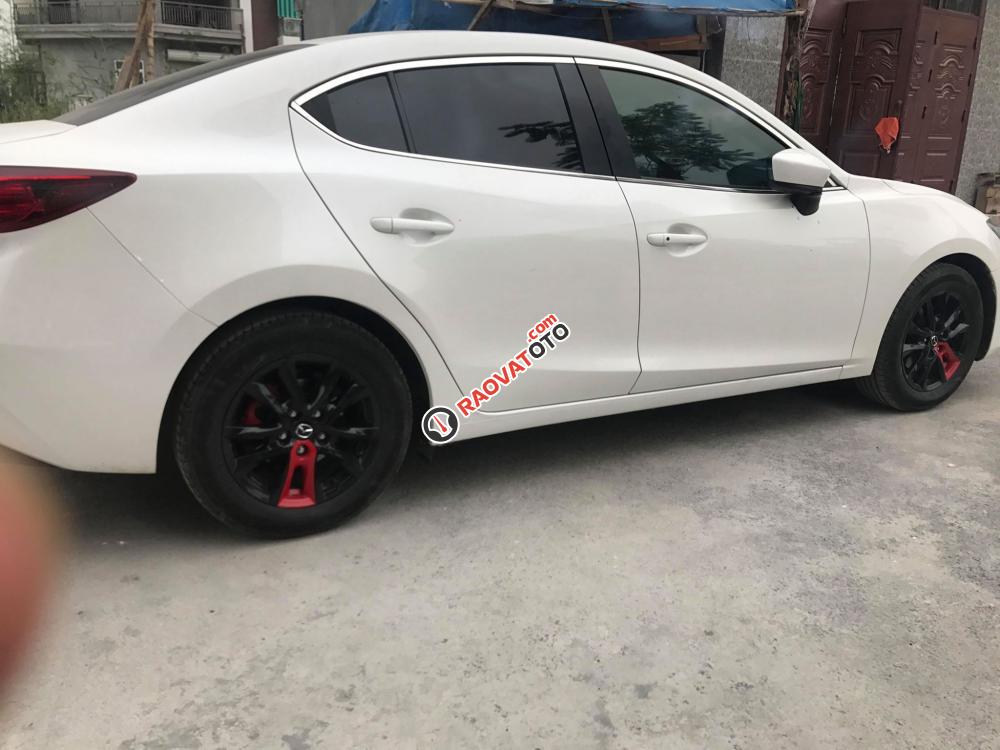 Bán Mazda 3 1.5 sedan đời 2016, màu trắng, giá 625tr-1