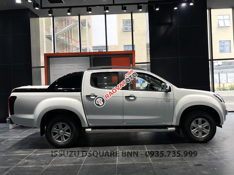 Bán tải Isuzu Dmax 2.5 số sàn 1 cầu, ưu đãi tới 60 triệu đồng, tặng bảo hiểm, 80 triệu nhận xe ngay-1