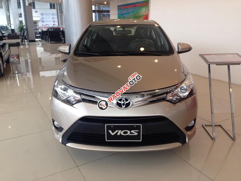 Toyota Long Biên giảm giá sốc Vios 2017, trả góp chỉ từ 150tr, lãi suất 0.6%/tháng, giao xe tận nhà, LH: 0945501838-0