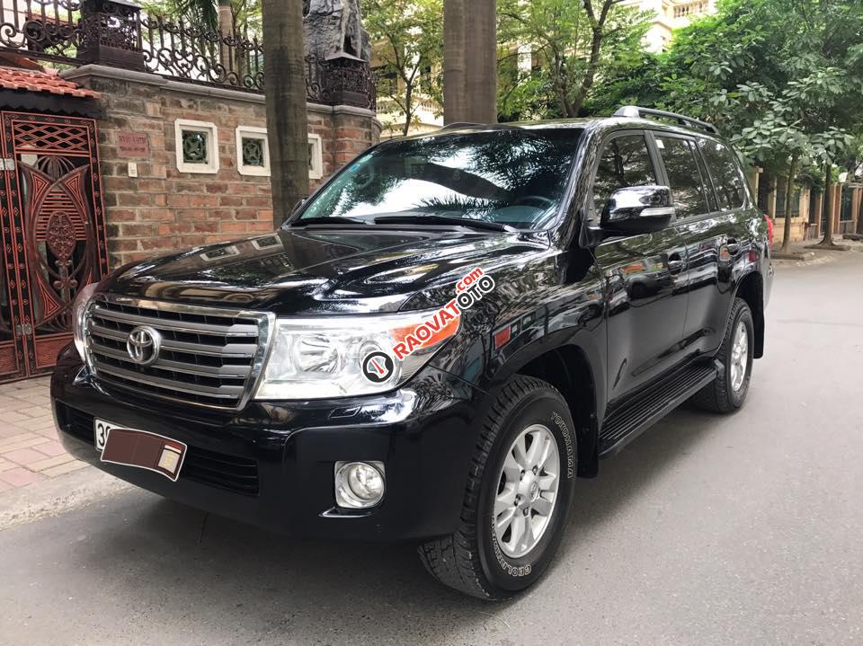 Bán Toyota Land Cruiser VX V8 4.6 đời 2014, màu đen, nhập khẩu nguyên chiếc-0