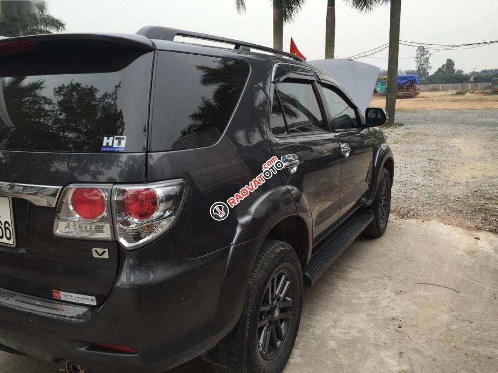 Cần bán Toyota Fortuner năm 2015, màu xám số tự động, 815 triệu-3