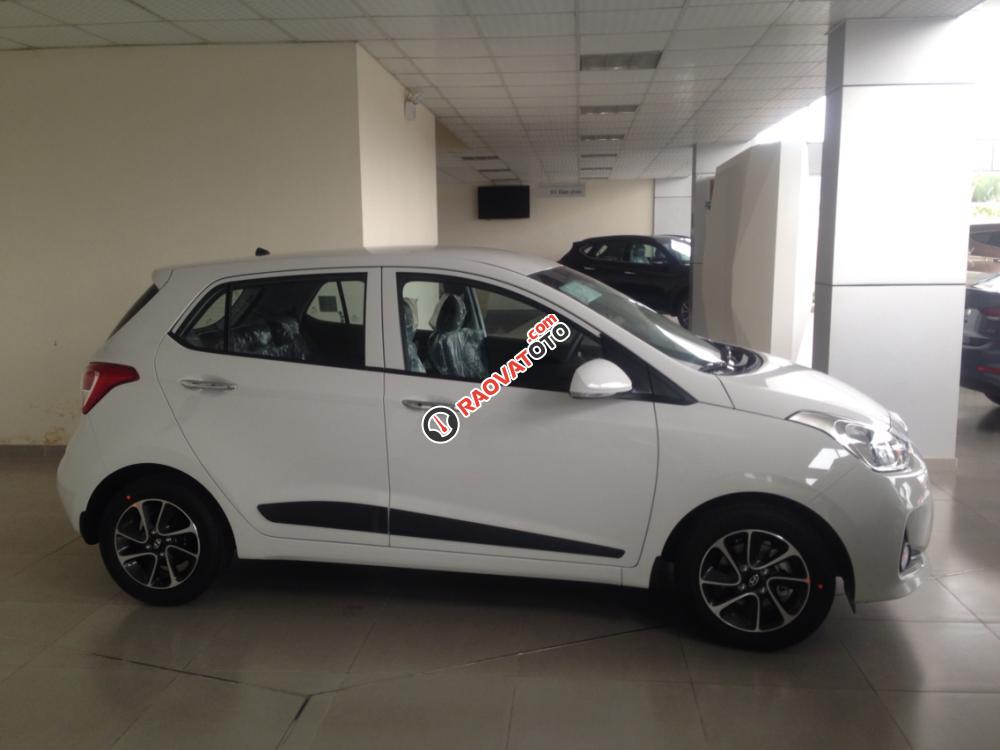 Hyundai Grand i10 AT 2017 màu trắng - Hỗ trợ tài chính lên đến 80%, LH: 0904488246 để nhận được hỗ trợ tốt nhất-5