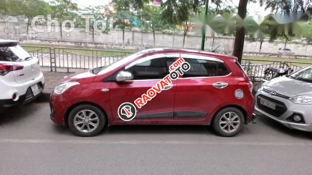 Bán Hyundai Grand i10 AT đời 2017, màu đỏ chính chủ-0