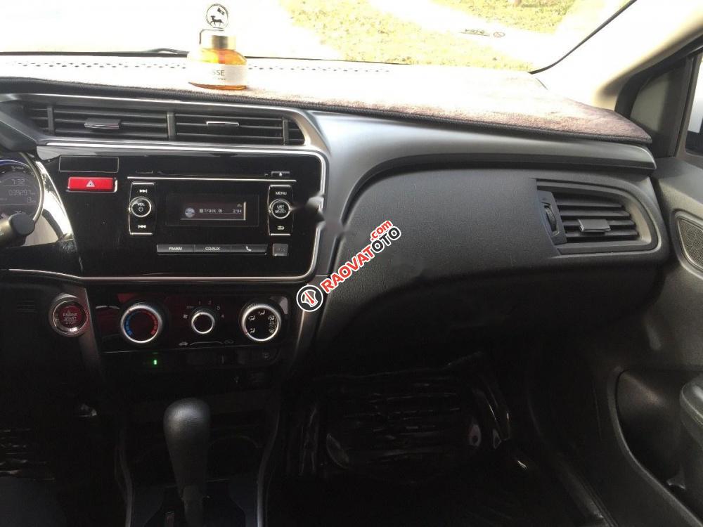 Bán Honda City đời 2015, màu trắng giá cạnh tranh-4