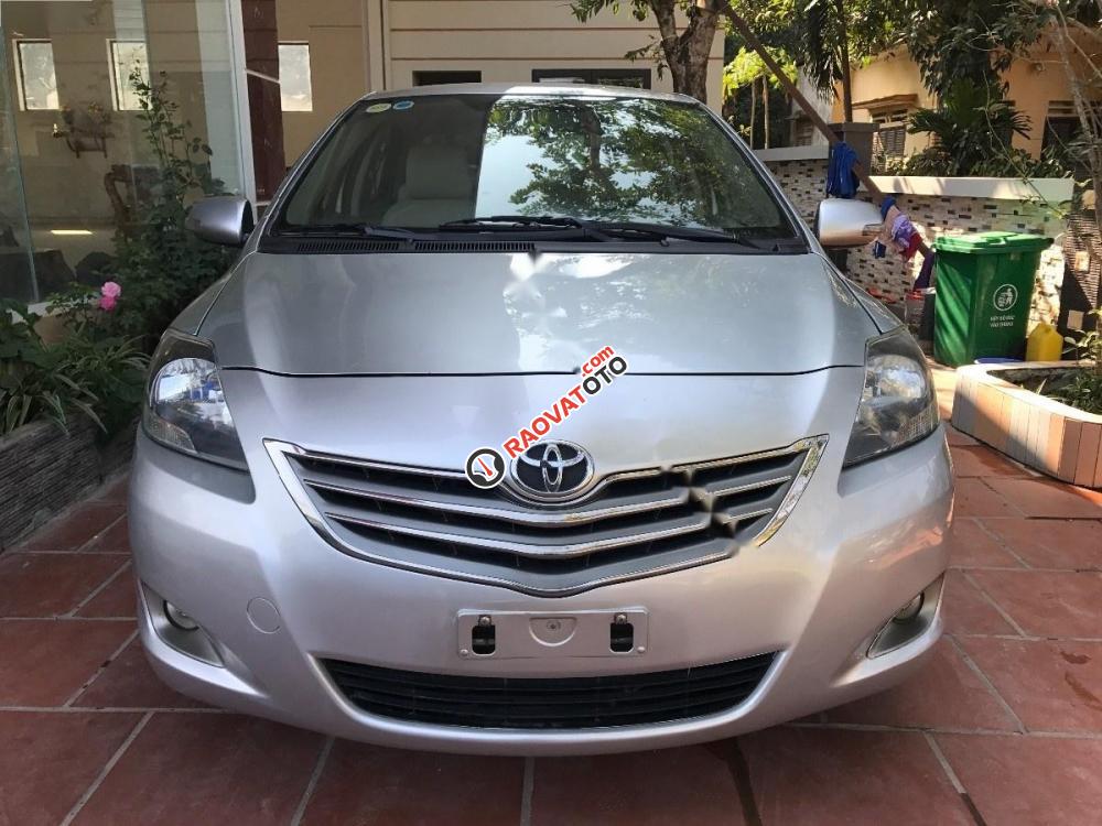 Cần bán xe Toyota Vios 1.5E đời 2013, màu bạc, 390 triệu-1