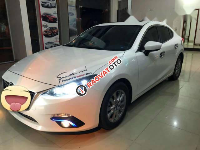 Cần bán xe Mazda 3 2016, màu trắng như mới-2