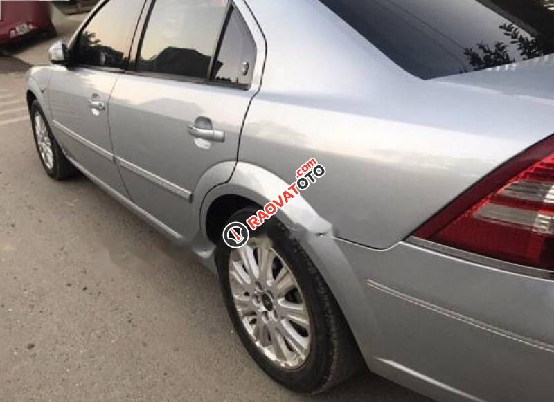 Bán xe Ford Mondeo 2.5 AT đời 2005, màu bạc chính chủ-4