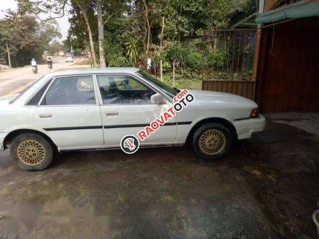 Bán Toyota Camry đời 1990, màu trắng, 30tr-2