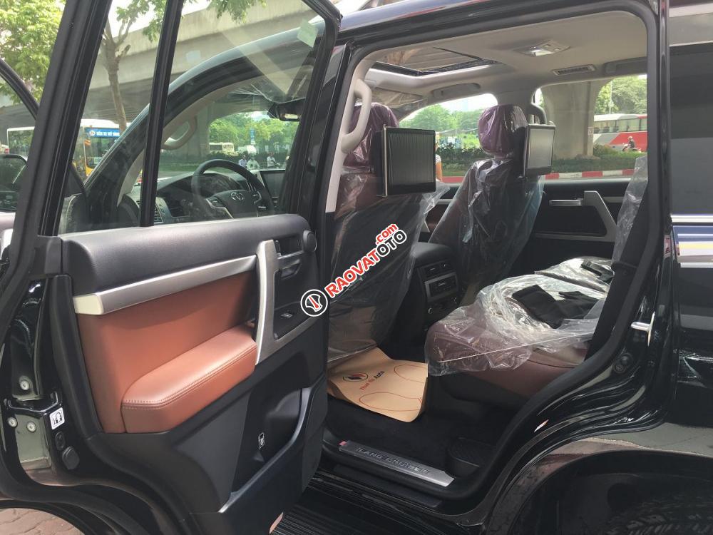 Toyota Land Cruiser VXS sản xuất 2018, nhập khẩu Trung Đông-6