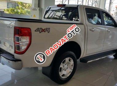 Bán xe Ford Ranger Wildtrak 3.2L 2018, cam kết giao xe ngay đủ màu, ưu đãi bất ngờ-2