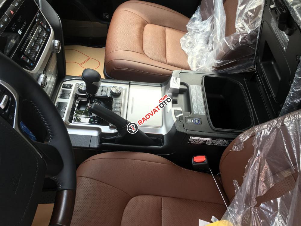 Cần bán Toyota Land Cruiser V8.4.6 bản VXR sản xuất 2018, màu trắng, nhập khẩu nguyên chiếc-12