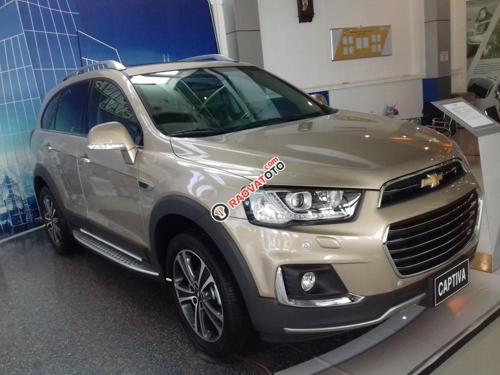 Bán ô tô Chevrolet Captiva Revv đời 2017, giá tốt-2