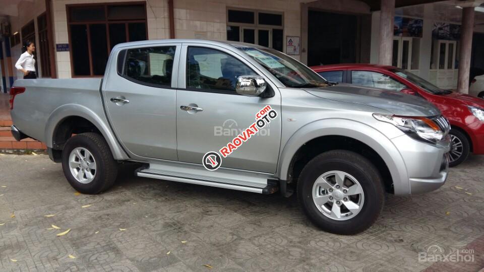 Bán Mitsubishi Triton đời 2017, đủ màu, khuyến mãi lớn, xe giao ngay tại Quảng Bình, LH 094 667 0103-0