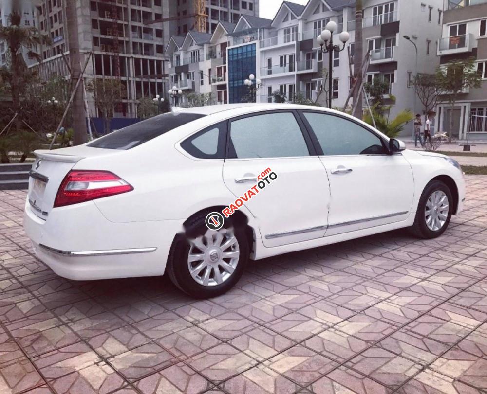 Bán Nissan Teana sản xuất 2010, màu trắng, nhập khẩu, giá chỉ 550 triệu-7