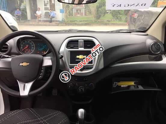 Cần bán Chevrolet Spark 1.2LT MT 2018, màu đỏ-3