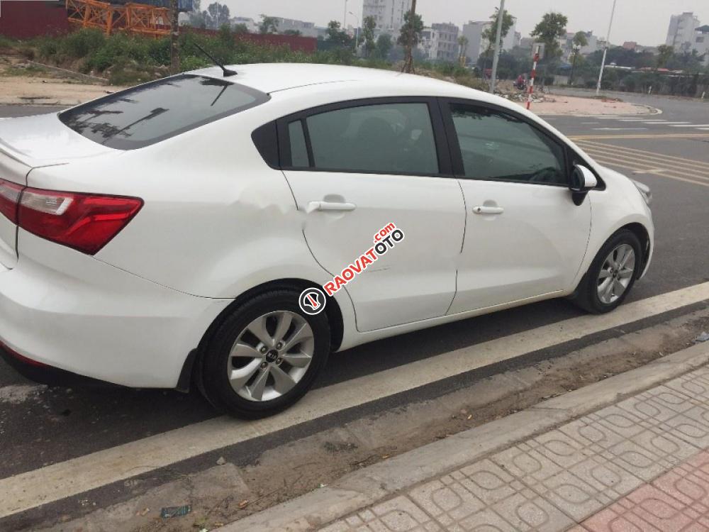 Bán xe Kia Rio đời 2016, màu trắng, xe nhập số sàn-5