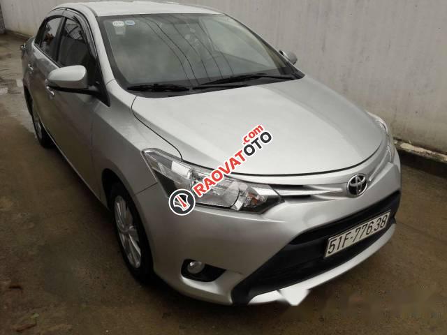 Cần bán Toyota Vios E đời 2016, màu bạc-0