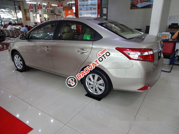 Bán xe Toyota Vios 1.5G AT 2017, màu bạc-5