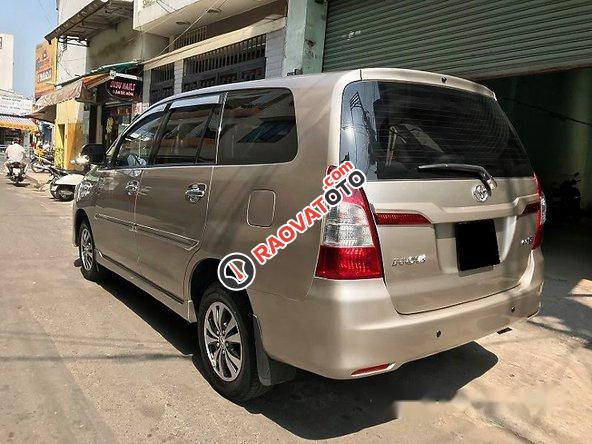 Cần bán xe Toyota Innova E đời 2015, giá tốt-3