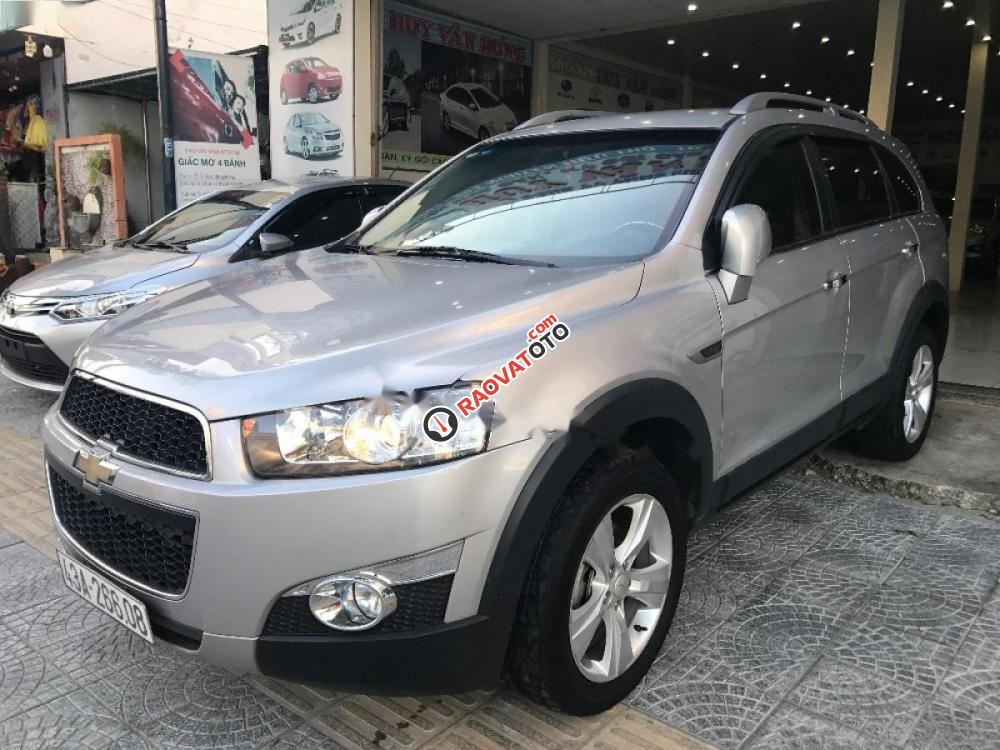 Bán Chevrolet Captiva sản xuất 2011, màu bạc số tự động-4