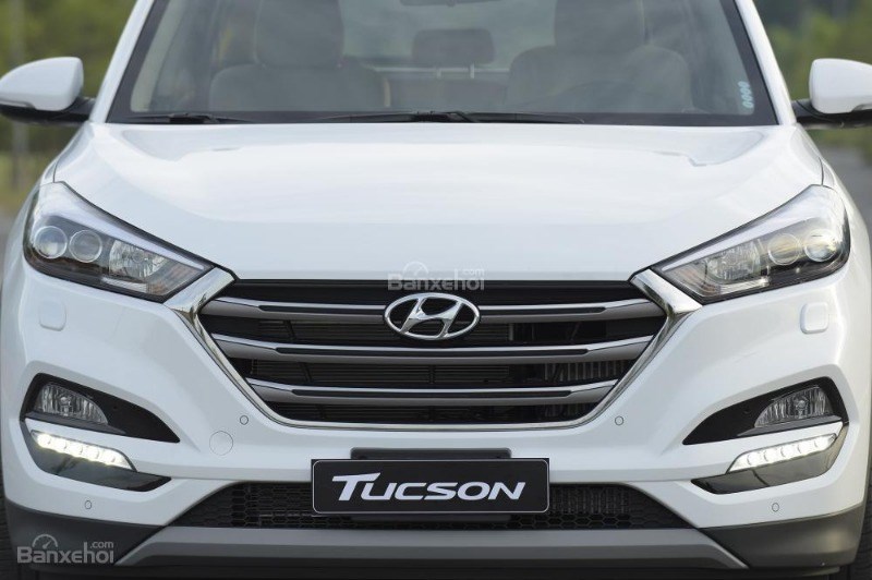 Cần bán xe Hyundai Tucson 2017, màu trắng, nhập khẩu nguyên chiếc-12