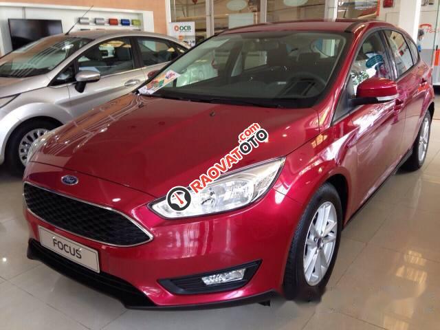 Bán Ford Focus 1.5L Trent AT đời 2017, màu đỏ-1