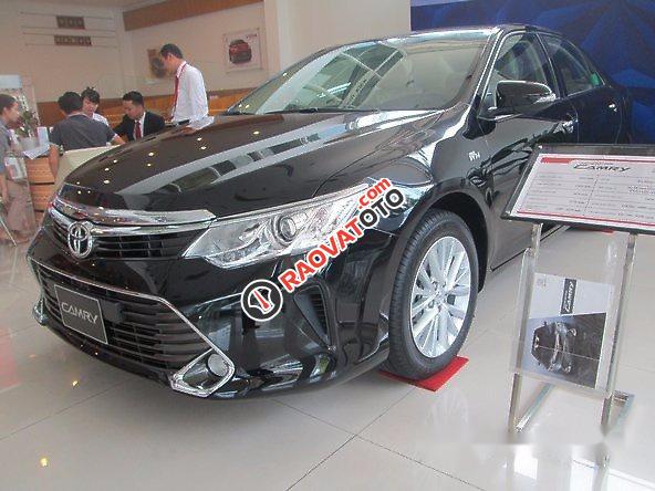 Bán Toyota Camry 2.0E đời 2017, màu đen, giá chỉ 997 triệu-1