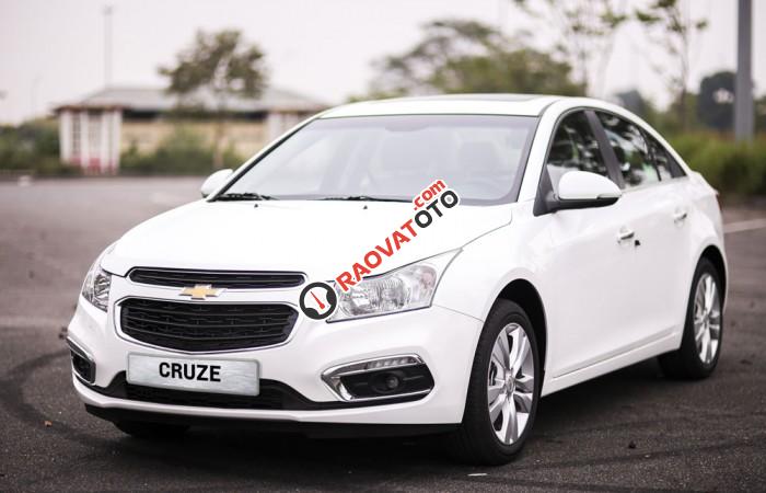 Chevrolet Cruze LT 2017 giảm lên đến 60 triệu + nhiều phần quà hấp dẫn-0