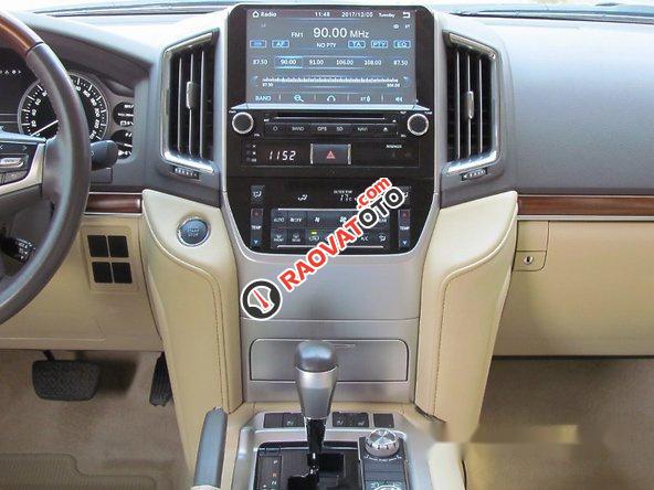 Bán Toyota Land Cruiser VX đời 2016, màu đen, nhập khẩu nguyên chiếc-8