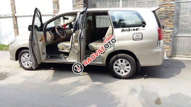 Cần bán xe Toyota Innova năm 2010-1