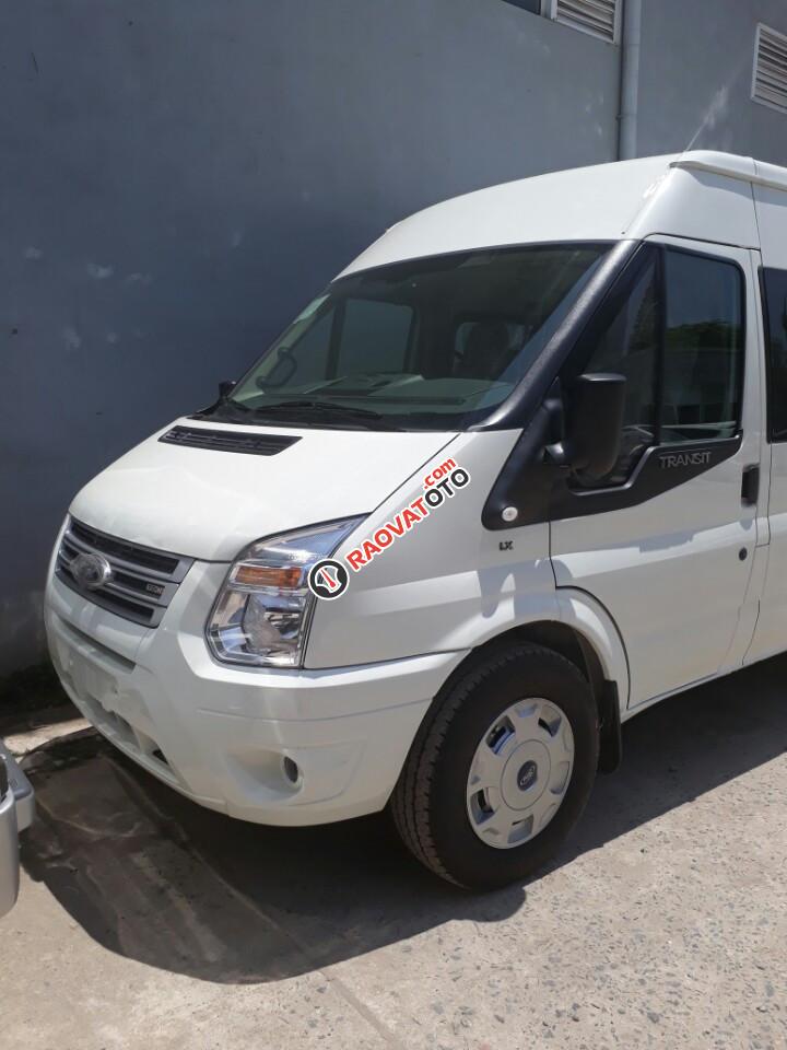 Bán Ford Transit SVP 2017, màu trắng, giá cạnh tranh. Hỗ trợ 80% giá trị xe-2