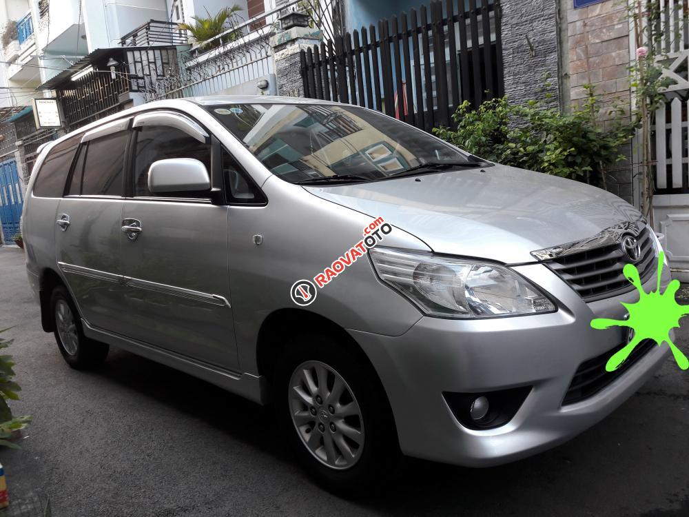 Toyota Innova E cuối 2013 một đời chủ, màu bạc zin-2