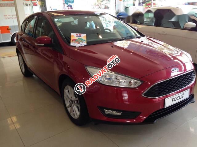Bán Ford Focus 1.5L Trent AT đời 2017, màu đỏ-3