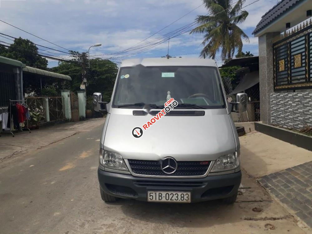 Cần bán xe Mercedes Sprinter 311 CDI 2.2L đời 2004, màu bạc còn mới, giá tốt-3