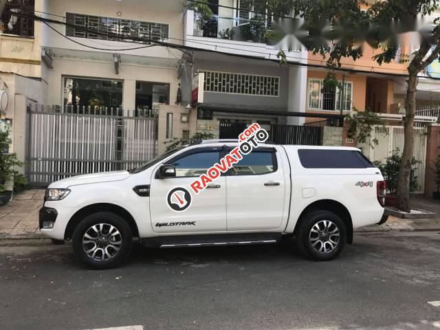 Bán gấp Ford Ranger Wildtrak 3.2L đời 2017, màu trắng, giá 855tr-3