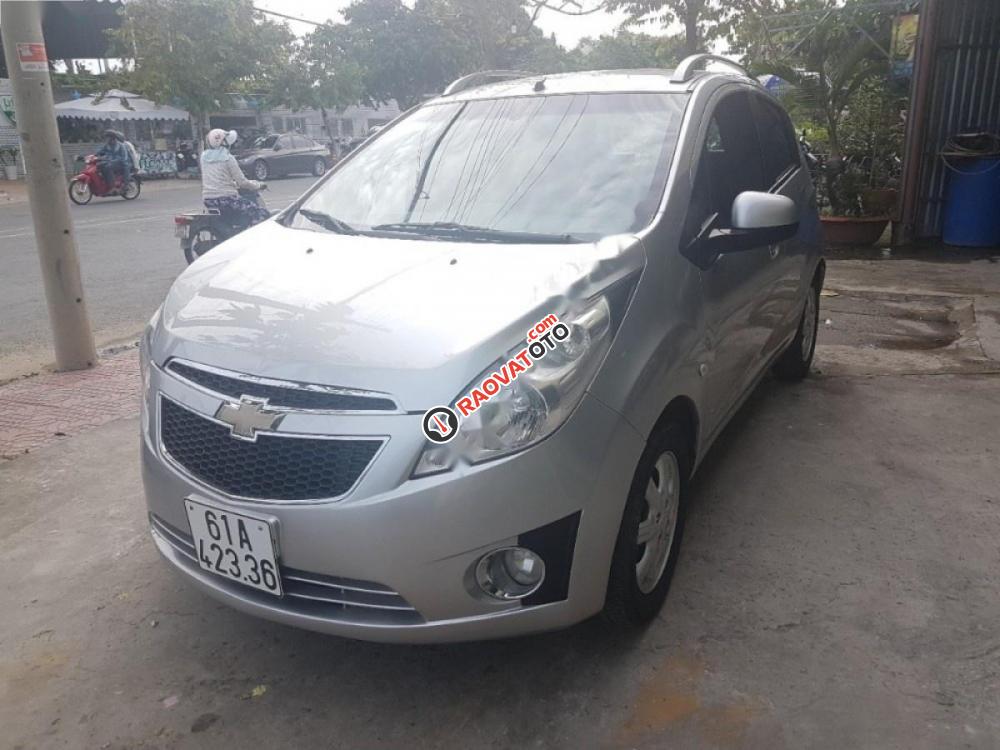 Bán Chevrolet Spark LT 1.2 MT đời 2011, màu bạc, xe gia đình, 195 triệu-0