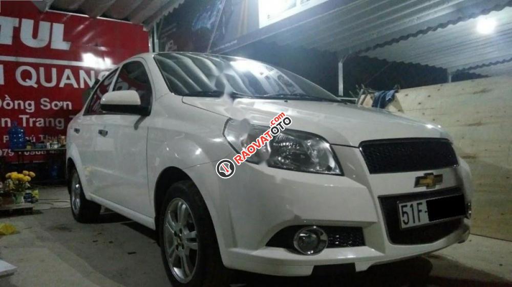 Cần bán gấp Chevrolet Aveo LT 1.5 MT đời 2016, màu trắng-0